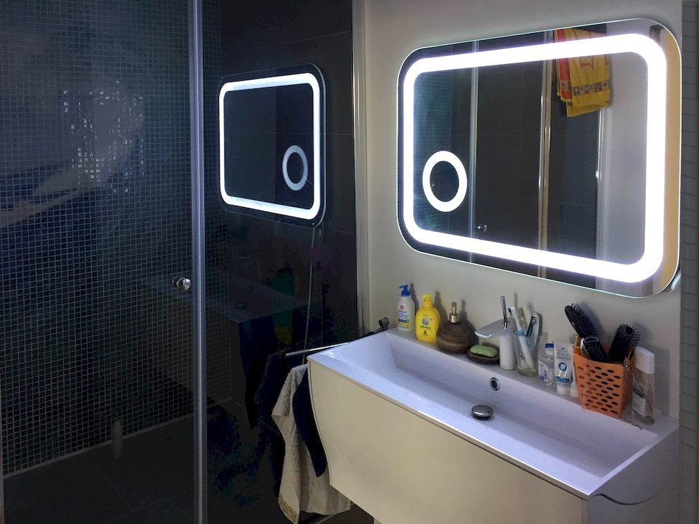 Какое зеркало выбрать для маленькой ванной? Советы и идеи дизайна (44 фото)