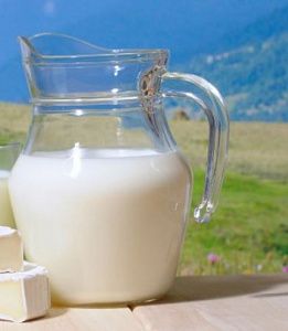 Федеральная налоговая служба рассказала о НДФЛ на молоко, выдаваемое за вредность